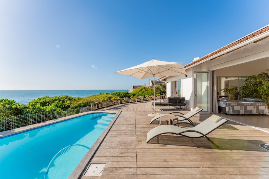3 Bedroom Property for Sale in St Francis On Sea Eastern Cape